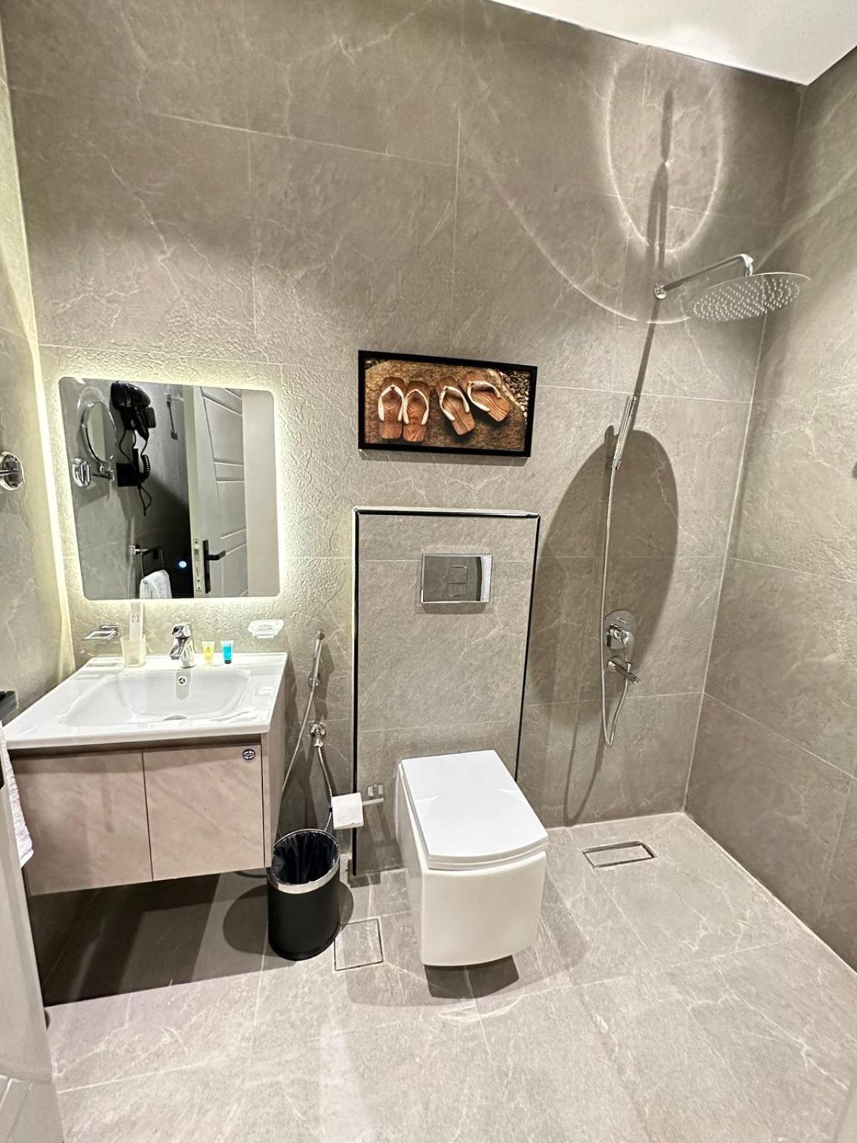 Xyz Hotel Qurtoba Riyadh Exterior photo